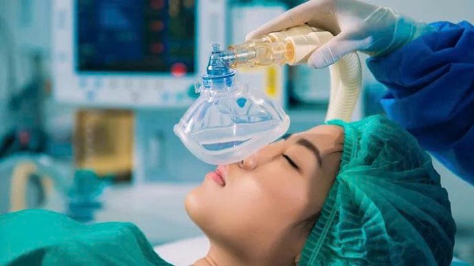 Tiền mê khi nâng mũi là gì? Nên chọn tiền mê hay chỉ gây tê? tien-me-giam-cam-giac-dau-khi-nang-mui