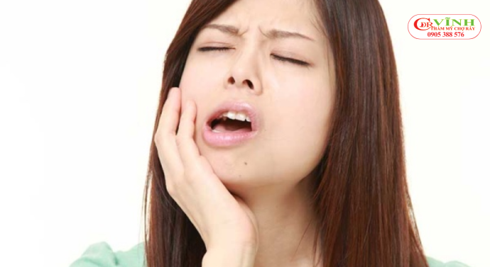 Độn cằm bao lâu thì lành? Quy trình hồi phục chi tiết từ A-Z Độn cằm bao lâu thì lành - trường hợp bất thường sau độn cằm